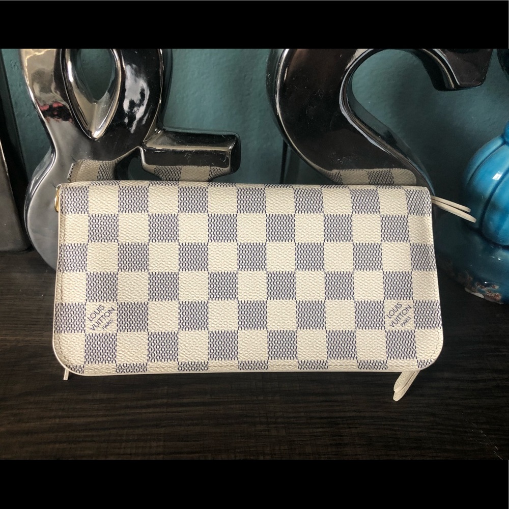 Louis Vuitton insolite wallet